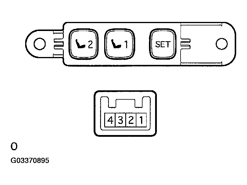 G03370895