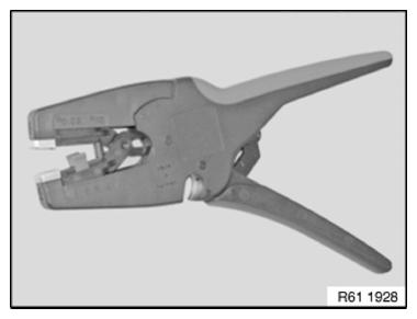 G09863301